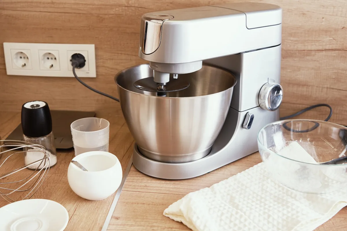 Kuchyňské roboty – spolehliví společníci při vaření a pečení